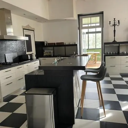 Le Logis Cholet 49300 Lieu Exceptionnel En Famille Ou Amis Mazieres-en-Mauges